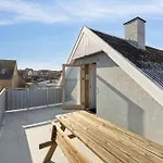 Centrally Located Townhouse With Portseaviews 빌라 *