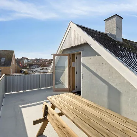 Centrally Located Townhouse With Portseaviews 빌라 *