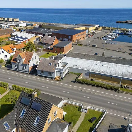 Centrally Located Townhouse With Portseaviews