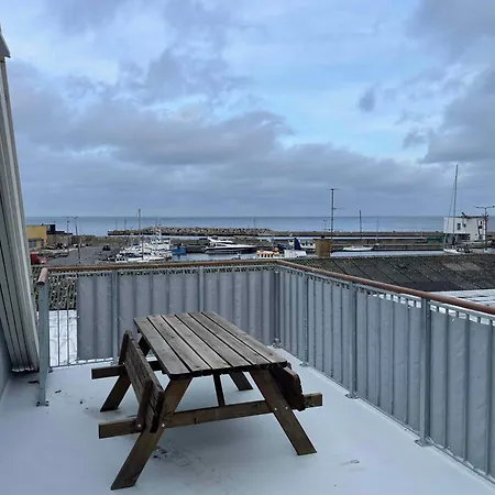 Centrally Located Townhouse With Portseaviews *