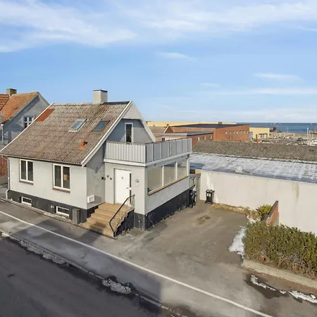 Centrally Located Townhouse With Portseaviews Allinge-Sandvig